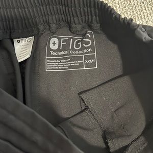 Women’s figs black Yola scrub pants XXS/T